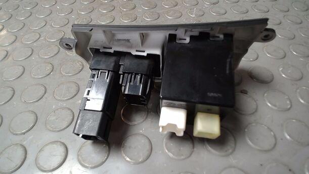 Foto: SCHALTER LEUCHTWEITENVERSTELLUNG eines Kia Ceed 1.4 CVVT SW ISG