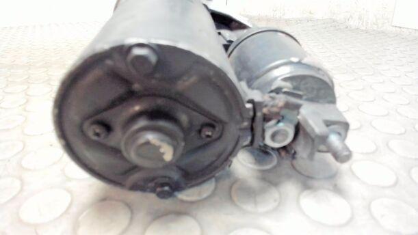 Foto: ANLASSER / STARTER eines Opel Tigra Twin Top 1.3 CDTI GLS