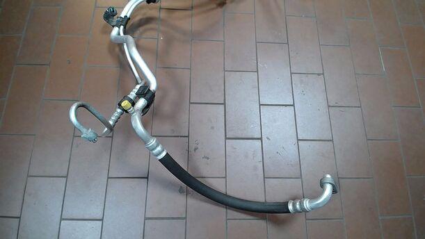 Foto: SCHLAUCH KOMPRESSOR/ KONDENSATOR/ VERDAMPFER eines Kia Ceed 1.4 CVVT SW ISG