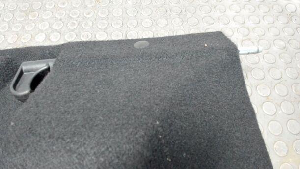 Foto: KOFFERRAUMVERKLEIDUNG / VERDECKABDECKUNG eines Opel Tigra Twin Top 1.3 CDTI