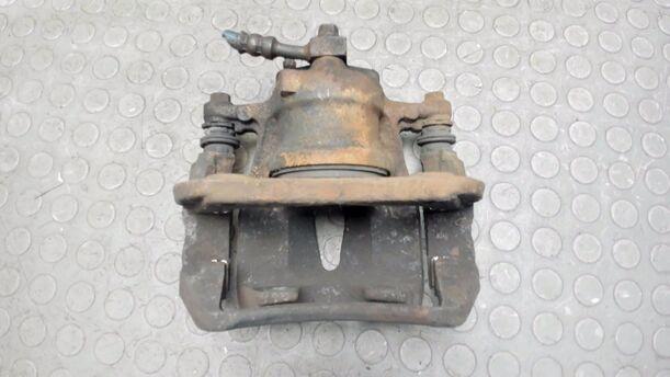Foto: BREMSSATTEL VORNE LINKS eines Opel Tigra Twin Top 1.3 CDTI