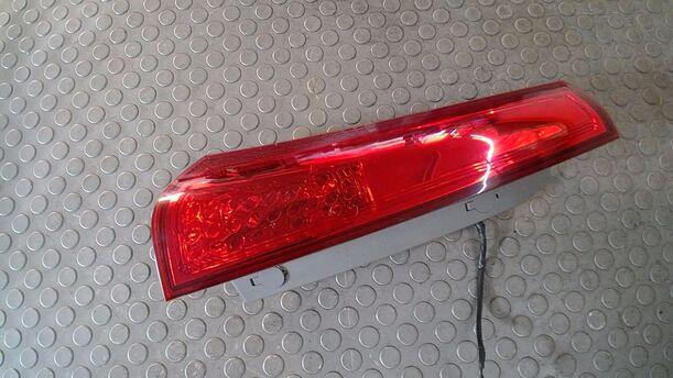 Foto: HECKLEUCHTE/ RÜCKLEUCHTE LINKS OBEN ( SW ) eines Kia Ceed 1.4 CVVT SW ISG