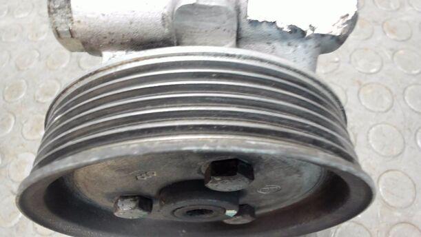 Foto: PUMPE SERVOLENKUNG eines Fiat Doblo Cargo DPF