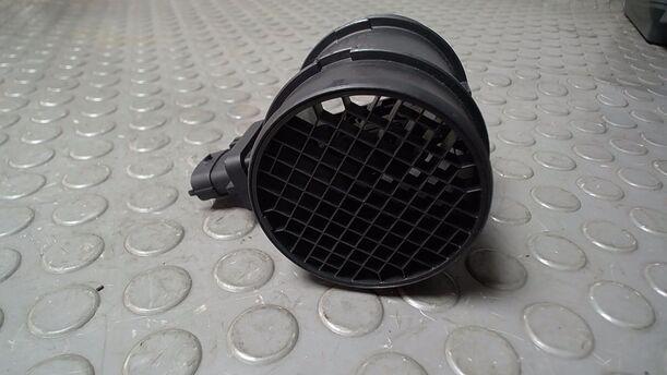 Foto: LUFTMASSENMESSER ( BOSCH ) eines Fiat Doblo Cargo DPF