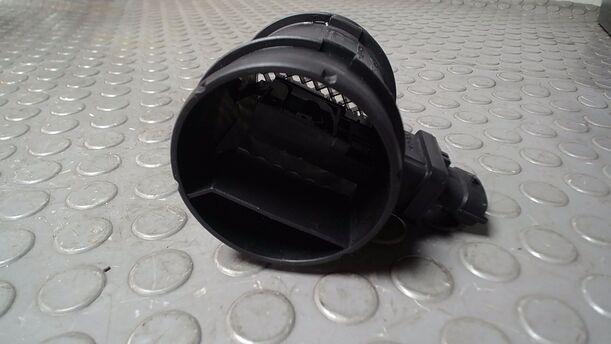 Foto: LUFTMASSENMESSER ( BOSCH ) eines Fiat Doblo Cargo DPF