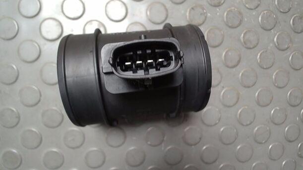Foto: LUFTMASSENMESSER ( BOSCH ) eines Fiat Doblo Cargo DPF