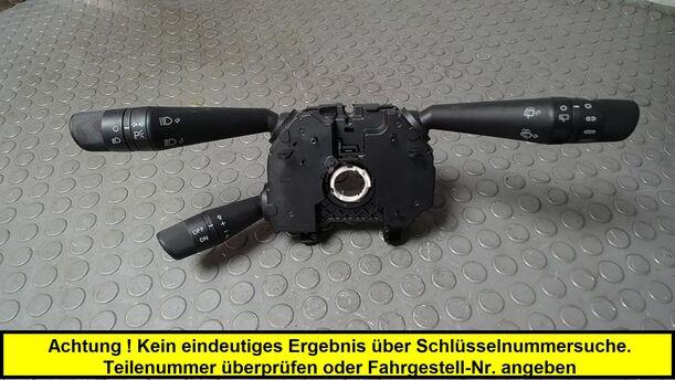 Foto: LENKSTOCKSCHALTER/ KOMBISCHALTER eines Fiat Doblo Cargo DPF