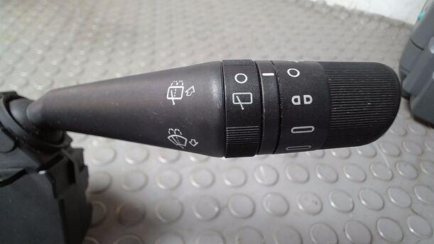 Foto: LENKSTOCKSCHALTER/ KOMBISCHALTER eines Fiat Doblo Cargo DPF