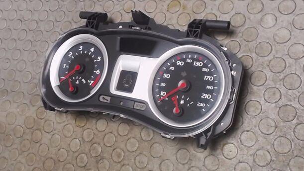 Foto: TACHOEINHEIT eines Renault Clio 1.6 16V