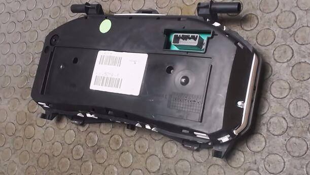 Foto: TACHOEINHEIT eines Renault Clio 1.6 16V
