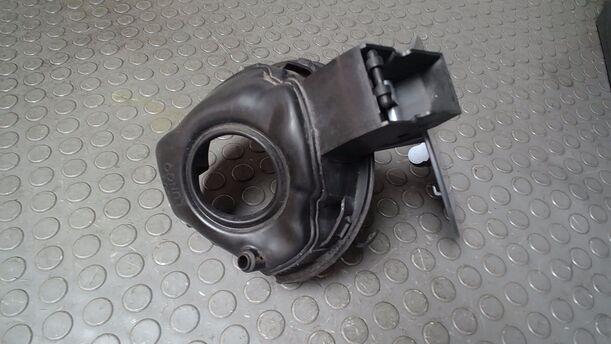 Foto: TANKKLAPPE/ TANKDECKEL eines Fiat Doblo Cargo DPF