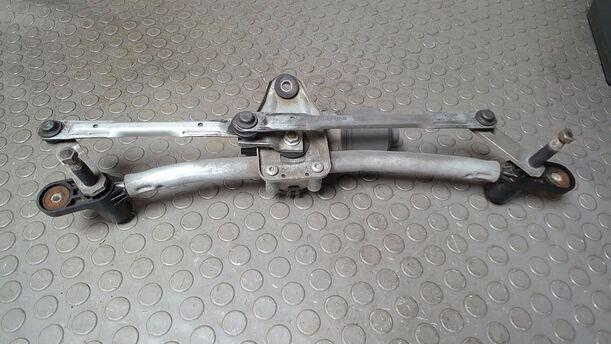 Foto: SCHEIBENWISCHERMOTOR VORN  (BOSCH) eines Fiat Doblo Cargo DPF