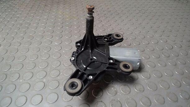 Foto: SCHEIBENWISCHERMOTOR HINTEN  (VALEO) eines Fiat Doblo Cargo DPF