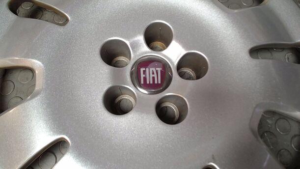 Foto: EINZELNE RADKAPPE/ RADDECKEL 16 ZOLL eines Fiat Doblo Cargo DPF