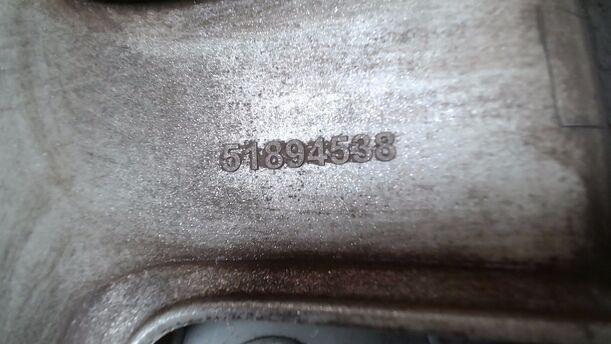 Foto: EINZELNE RADKAPPE/ RADDECKEL 16 ZOLL eines Fiat Doblo Cargo DPF
