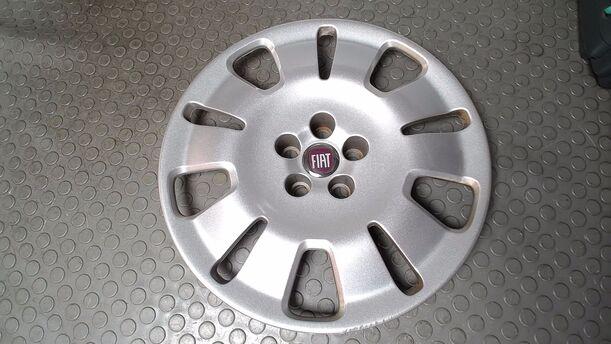Foto: EINZELNE RADKAPPE/ RADDECKEL 16 ZOLL eines Fiat Doblo Cargo DPF