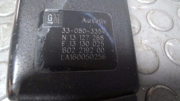 Foto: GURTSTRAFFER VORN LINKS eines Opel Zafira 1.8
