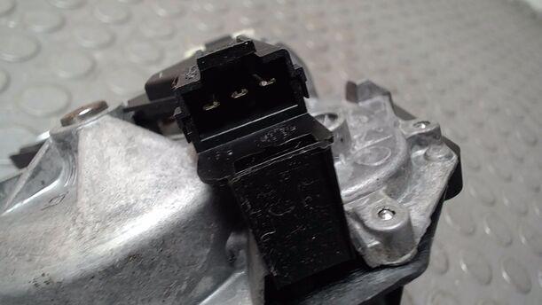Foto: SCHEIBENWISCHERMOTOR HINTEN eines Opel Zafira 1.8