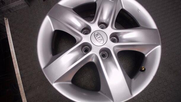 Foto: ALUFELGE 6X16 ET51 eines Kia Ceed 1.4 CVVT SW ISG