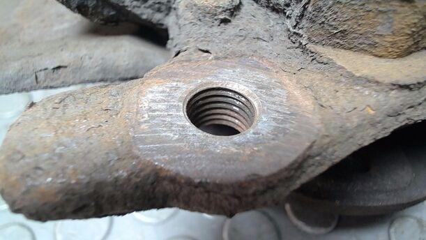 Foto: ACHSSCHENKEL VORN LINKS eines Opel Zafira 1.8