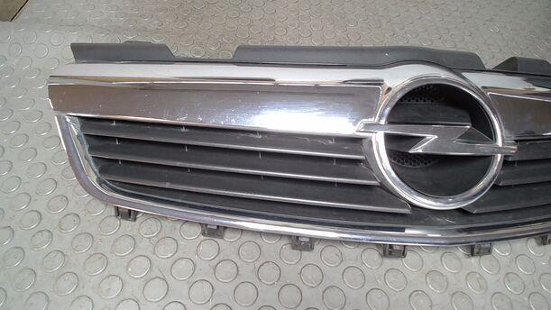 Foto: KÜHLERGRILL ( FÜR BASTLER ) eines Opel Zafira 1.8