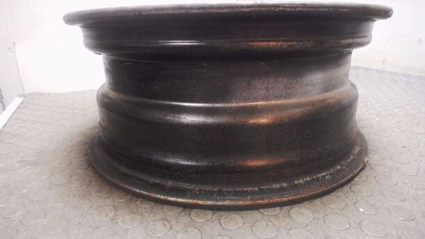 Foto: STAHLFELGE 6X15 ET45 eines VW Passat Variant 1.8 5V