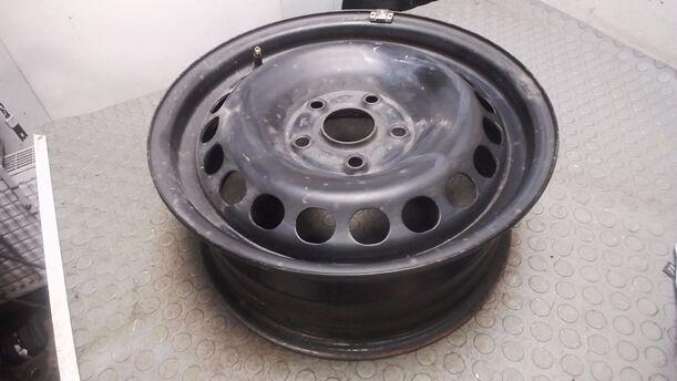 Foto: STAHLFELGE 6X15 ET45 eines VW Passat Variant 1.8 5V