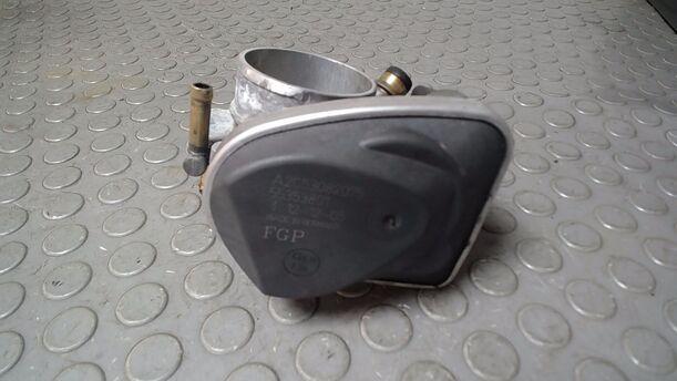 Foto: DROSSELKLAPPENSTUTZEN/ DROSSELKLAPPE eines Opel Zafira 1.8