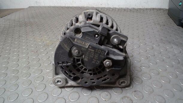 Foto: LICHTMASCHINE ( 100A /  BOSCH ) eines Opel Zafira 1.8