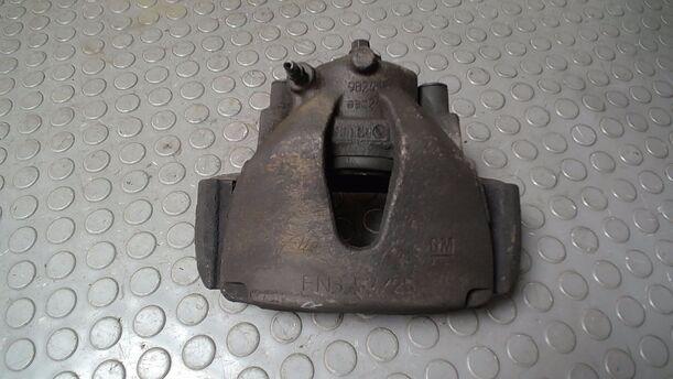 Foto: BREMSSATTEL VORN RECHTS ( ATE ) eines Opel Zafira 1.8
