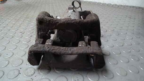 Foto: BREMSSATTEL HINTEN RECHTS ( TRW ) eines Opel Zafira 1.8