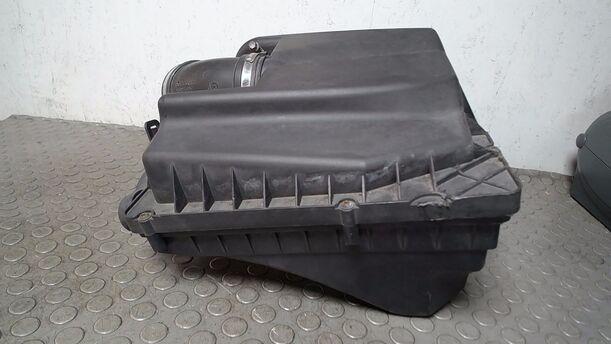 Foto: LUFTFILTERKASTEN Z18XER eines Opel Zafira 1.8