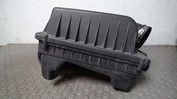 Foto: LUFTFILTERKASTEN Z18XER eines Opel Zafira 1.8