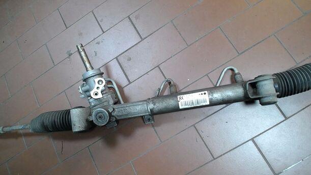 Foto: SERVOLENKUNG/ LENKGETRIEBE ( ZF ) eines Opel Zafira 1.8
