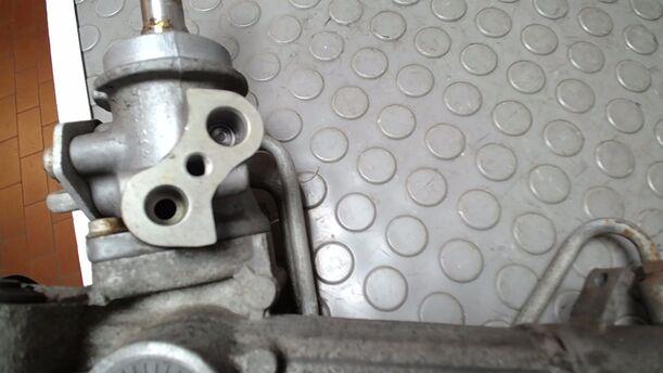 Foto: SERVOLENKUNG/ LENKGETRIEBE ( ZF ) eines Opel Zafira 1.8