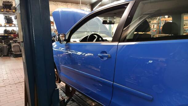 Foto: TÜR VORN LINKS  (2/3-TÜRER) eines VW Polo 1.2