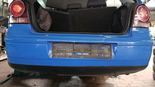 Foto: STOSSFÄNGER / STOSSSTANGE HINTEN eines VW Polo 1.2