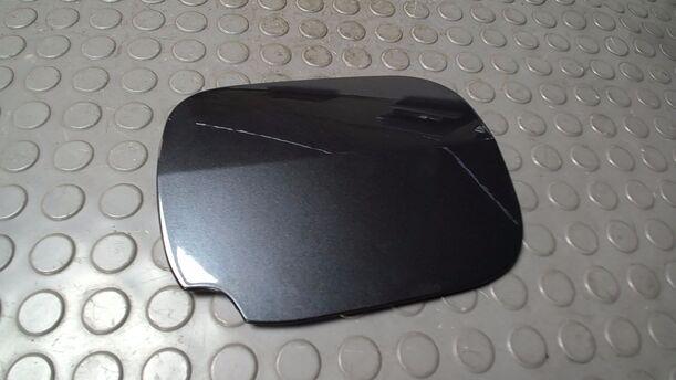 Foto: TANKKLAPPE/ TANKDECKEL eines Renault Clio 1.6 16V