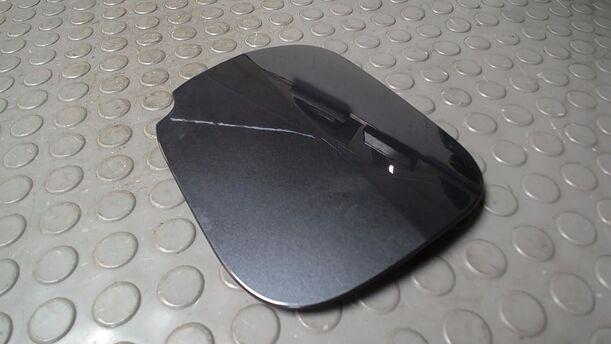 Foto: TANKKLAPPE/ TANKDECKEL eines Renault Clio 1.6 16V