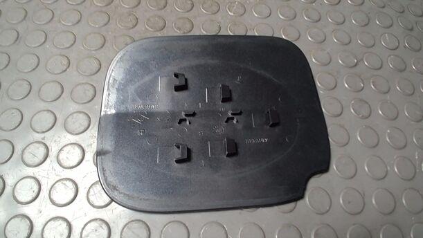 Foto: TANKKLAPPE/ TANKDECKEL eines Renault Clio 1.6 16V