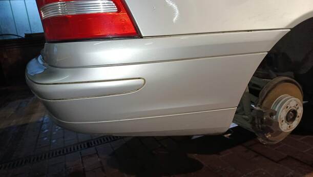 Foto: STOSSSTANGE / STOSSFÄNGER HINTEN eines Mercedes-Benz C 220 T CDI