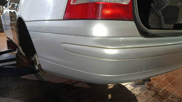 Foto: STOSSSTANGE / STOSSFÄNGER HINTEN eines Mercedes-Benz C 220 T CDI