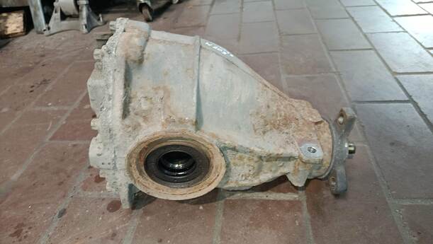 Foto: DIFFERENTIAL/ HINTERACHSGETRIEBE eines Mercedes-Benz C 220 T CDI