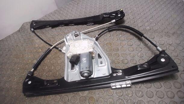 Foto: FENSTERHEBER ELEKTR. VORN RECHTS eines Mercedes-Benz C 220 T CDI
