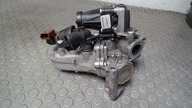 Foto: ABGASKÜHLER/ AGR KÜHLER eines Fiat Doblo Cargo DPF
