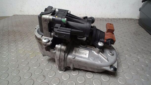 Foto: ABGASKÜHLER/ AGR KÜHLER eines Fiat Doblo Cargo DPF