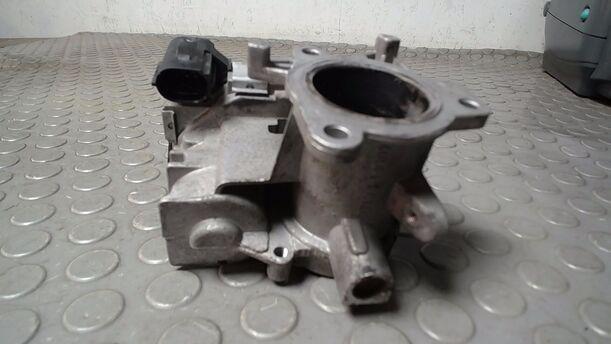 Foto: DROSSELKLAPPENSTUTZEN/ DROSSELKLAPPE eines Fiat Doblo Cargo DPF