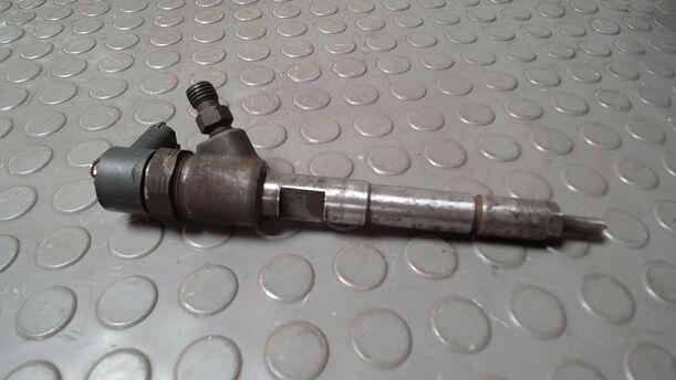 Foto: EINSPRITZVENTIL/ INJEKTOR eines Fiat Doblo Cargo DPF