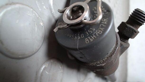 Foto: EINSPRITZVENTIL/ INJEKTOR eines Fiat Doblo Cargo DPF