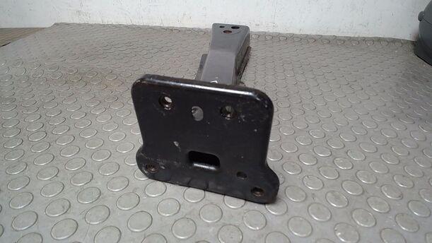 Foto: PRALLROHR/ VERSTÄRKUNG LINKS eines Fiat Doblo Cargo DPF